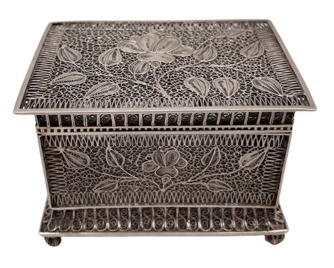 Filigree Early 20th Century Silver Box with Floral Motifs