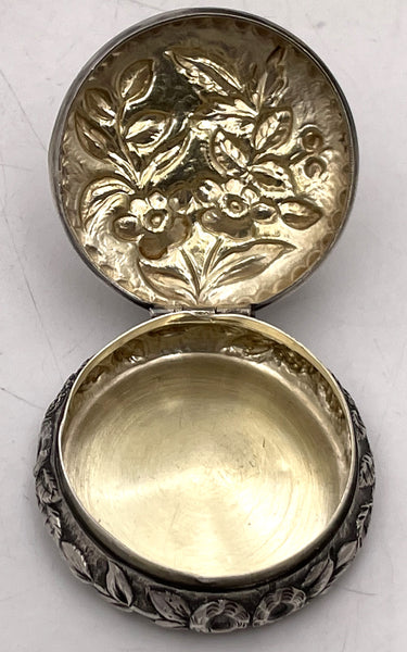 Bailey, Banks & Biddle Repousse Sterling Silver Pill Box from Late 19th Century