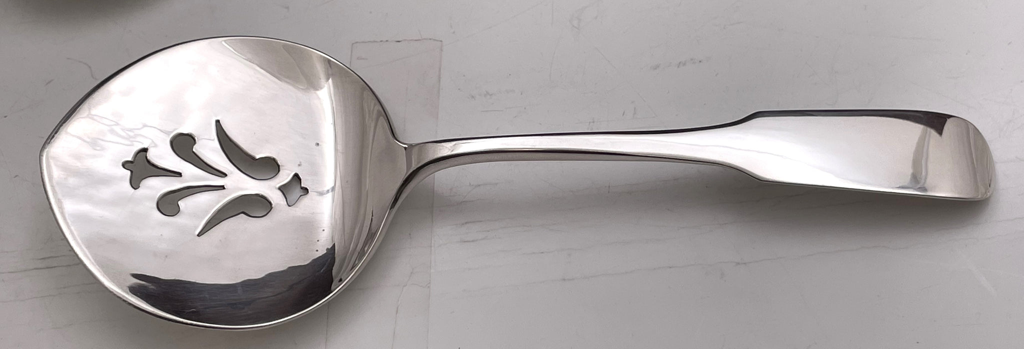 Old Newbury Crafters Sterling Silver 160-Piece Flatware Set in