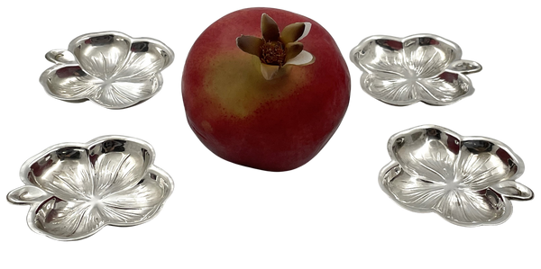 Cartier Set of 4 Sterling Silver Clover-Shaped Nut Dishes with Original Pouches