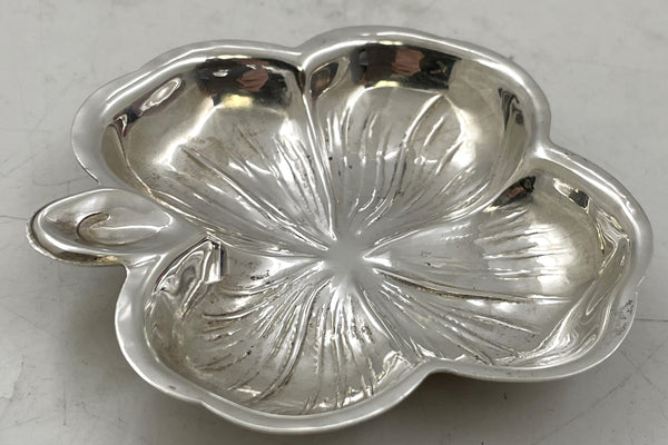 Cartier Set of 4 Sterling Silver Clover-Shaped Nut Dishes with Original Pouches