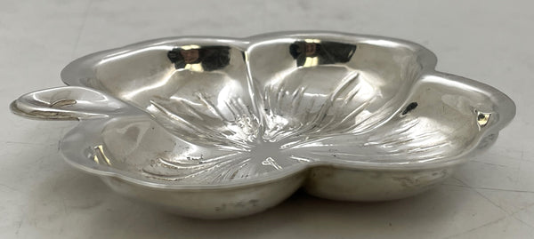 Cartier Set of 4 Sterling Silver Clover-Shaped Nut Dishes with Original Pouches