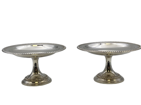 Pair of International Sterling Silver Compotes With Gadrooned Pattern