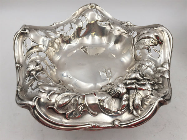 Pair of Simpson, Hall, Miller & Co. Sterling Silver Compotes Footed Centerpiece Bowls in Art Nouveau Style